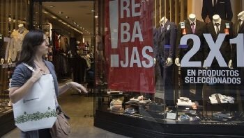 Abril: Economía rebota 1,9% mensual, casi recupera marzo.