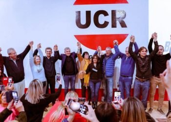 Nuevo frente electoral de UCR bonaerense excluye PRO y LLA