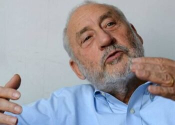 Nobel Stiglitz advierte sobre deuda FMI.