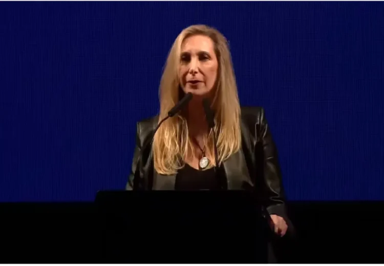 La Libertad Avanza: Karina Milei fortalece el frente electoral.