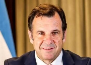 Secretaría Pyme cerrada tras renuncia de titular en crisis.