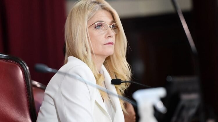 Verónica Magario: Inflación alta (“Toddy caro”), critica acto de Milei.