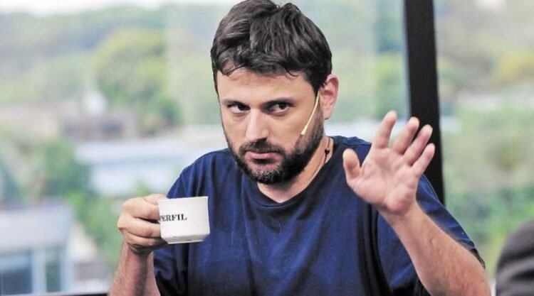 Julián Serrano, youtuber vinculado por Grabois a $Libra.