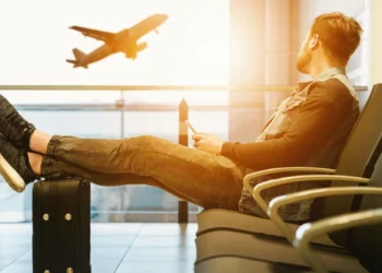 Julio negro para turismo receptivo: 26,6% menos, sube el emisivo (Indec).