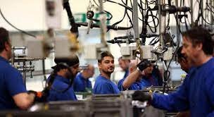 Más de 12.000 puestos menos en junio por caída de la actividad.