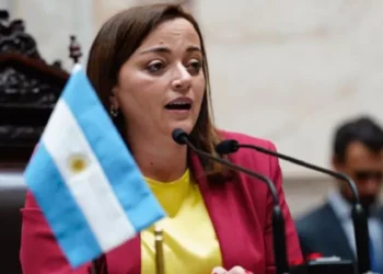 Cecilia Moreau: “Más Spagnuolo que Yuyito para Milei”.