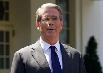 Tesoro de EEUU negocia swap millonario con Argentina