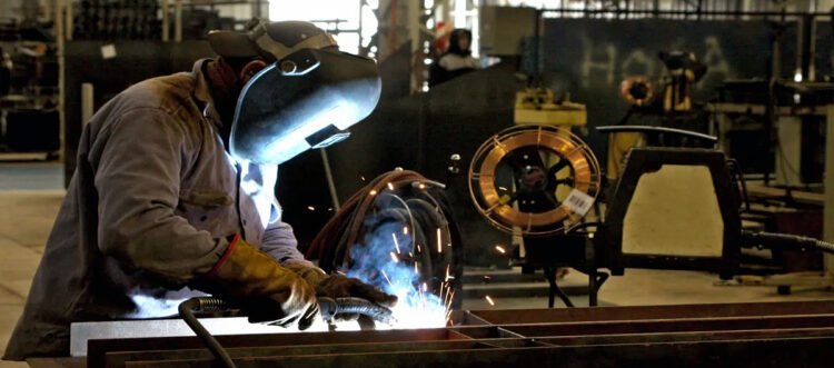 Tercer mes de baja económica.