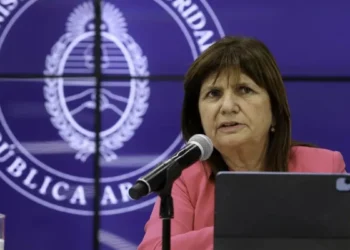 Espert bajo la lupa de Bullrich por presuntos nexos narco.