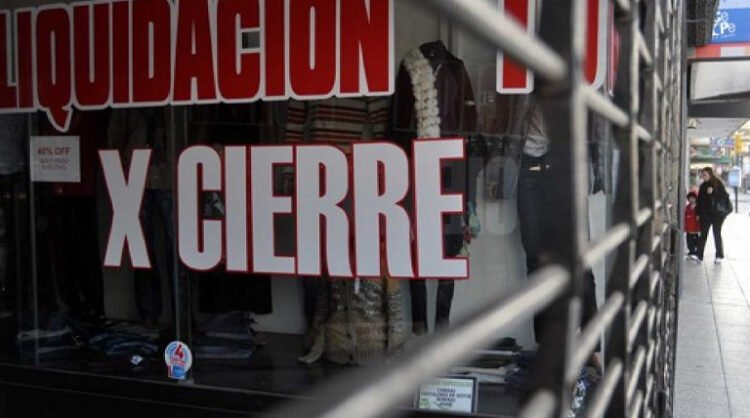 Más de 200.000 empleos perdidos en julio, era Milei.