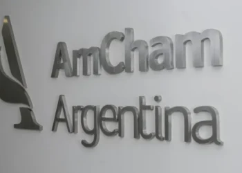 LLA: AmCham ve “nueva oportunidad” para avanzar en reformas.