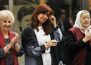 Carlotto cumple años: Saludo de Cristina.