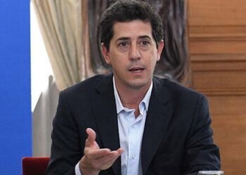 Duro cruce de Wado: denuncia persecución y critica el rumbo nacional.