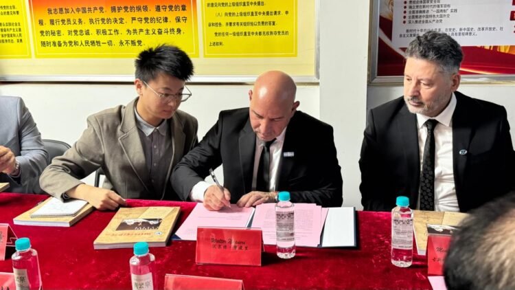 Firma de acuerdos de cooperación empresarial en fuzhou: un puente comercial entre merlo y la provincia de fujian