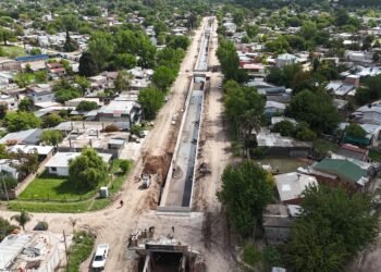 En merlo avanzan las obras públicas