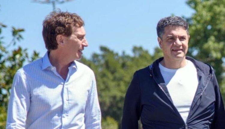 Encuentro Santilli-Macri bajo tensión por CABA.