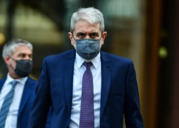 “El daño es superlativo”: Fernández insta a protestar al Gobierno.