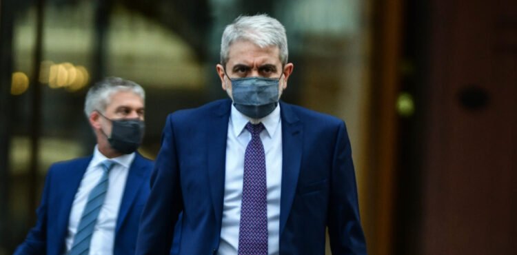 “El daño es superlativo”: Fernández insta a protestar al Gobierno.