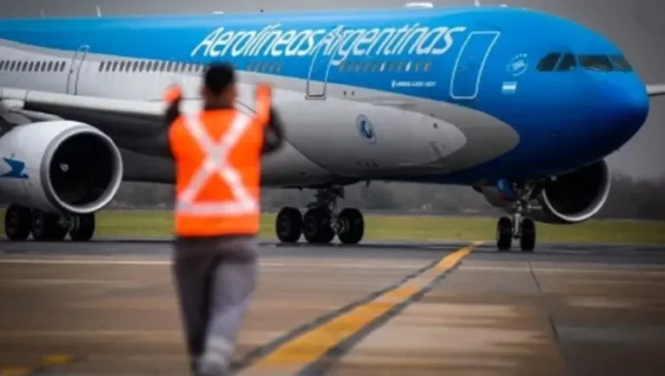 Arranca el paro aéreo: impacto en vuelos y cuándo termina.