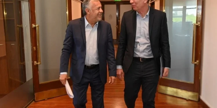 Gira política: Santilli se reúne con gobernadores de Cuyo.