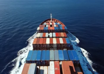 Compras online disparan 274% el courier en 2025.