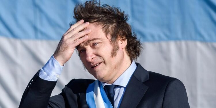 Contraste electoral: Milei gana, 40% sufre.