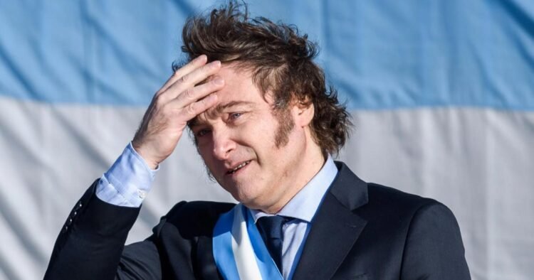 Contraste electoral: Milei gana, 40% sufre.