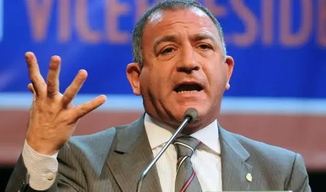 Juez, sin filtro para Caputo: “Una expresión que ofende”.