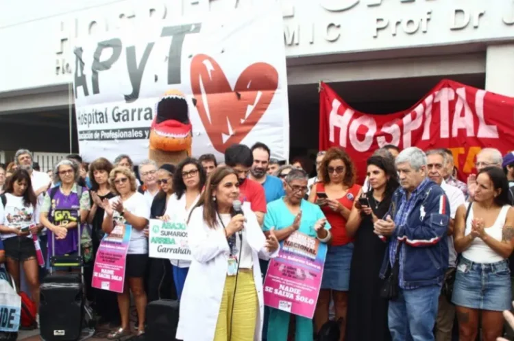 La Justicia respalda a trabajadores del Hospital Garrahan.
