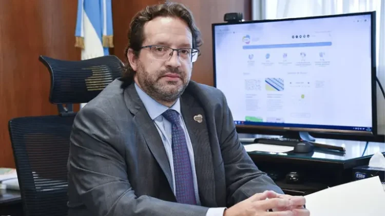 Renuncia sorpresiva: Lavagna dejó la dirección del INDEC.