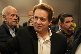 El biógrafo de Javier Milei solicita la renuncia de Manuel Adorni: ‘Su permanencia está causando daño al Gobierno’