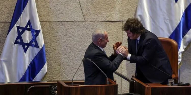 Desde Israel, Milei envía un tributo al Papa.