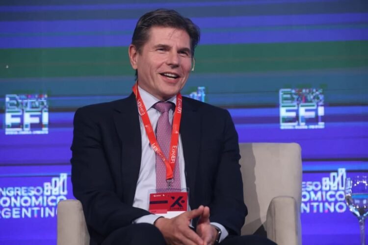 La clave de la híper-competencia china y las oportunidades para Argentina, según Nicolás Aguzín, líder de la Bolsa de Hong Kong