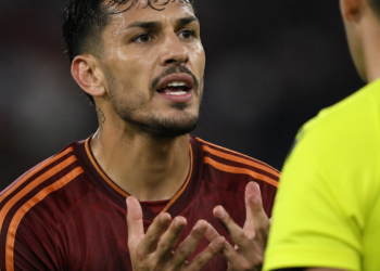 Leandro Paredes critica el arbitraje tras la derrota ante Cruzeiro: “Quieren ser más protagonistas que los jugadores”