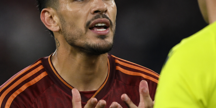 Leandro Paredes critica el arbitraje tras la derrota ante Cruzeiro: “Quieren ser más protagonistas que los jugadores”