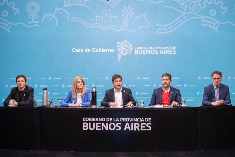 Un Ministro de Kicillof Acusa a Milei de ‘Robar’ y Reclama una Deuda de $22 Billones