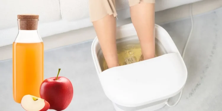 Remojo de pies con vinagre de manzana: Momento ideal y beneficios