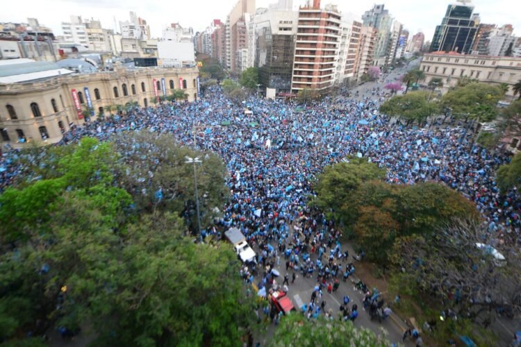 La celebración masiva por el título de Belgrano en Córdoba: caravana de futbolistas programada para hoy