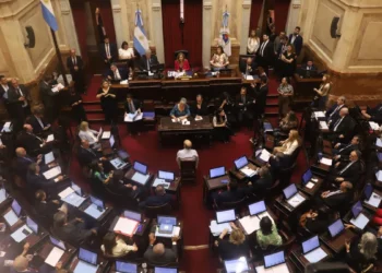 Aprobación de Pliegos Judiciales en el Senado: Nominaciones y Controversias