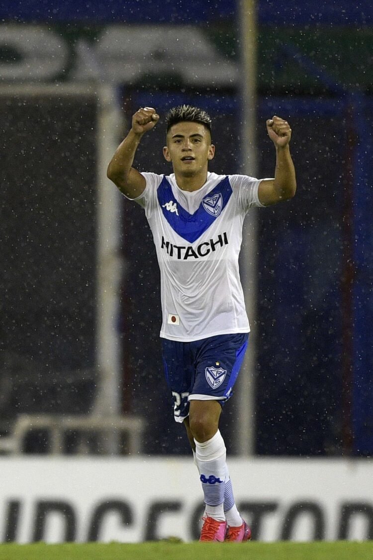 El viral video de Thiago Almada en sus días en las inferiores de Vélez