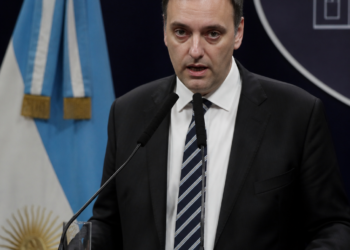 El jefe de Gabinete presentará su declaración jurada y el Gobierno se alista para defenderlo ante las críticas