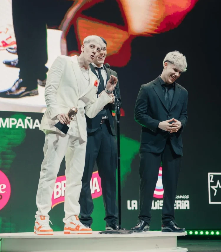 Detención de los youtubers argentinos “Beni” Mármol y “Pato” Perrotta en Miami por intentar ingresar al Mundial 2026