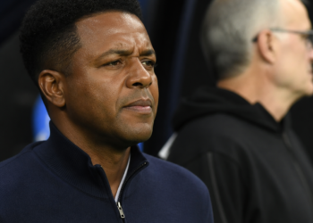 El entrenador de Cabo Verde criticó a Marcelo Bielsa por el primer gol de Uruguay