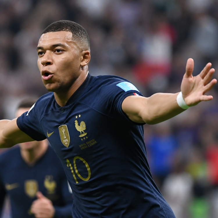 Mbappé imita a Messi: anotó un doblete y se igualó con Klose como el segundo máximo goleador del Mundial