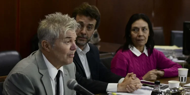 Juicio por la muerte de Maradona: Burlando solicita la detención de una testigo por falso testimonio