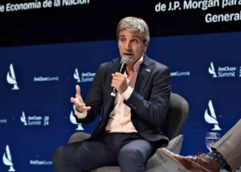 JP Morgan evalúa el programa financiero de Caputo y los posibles efectos de la incertidumbre electoral