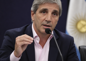Caputo avanza en las modificaciones del proyecto de Inocencia Fiscal