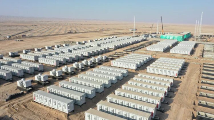 El Gobierno asigna 20 proyectos eléctricos a cinco empresas para mitigar cortes de luz
