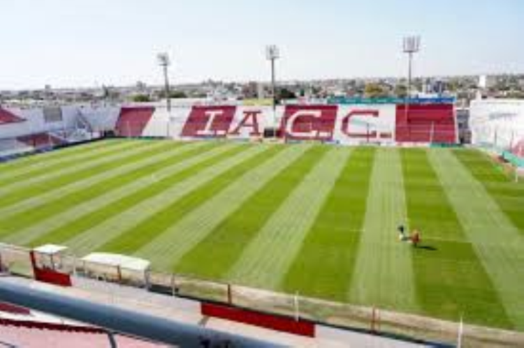 Instituto frente a Platense: horarios y transmisión del partido del Torneo Clausura 2026