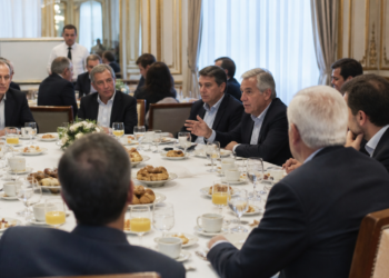 Desayuno exclusivo con empresarios: reflexiones sobre los retos del agronegocio argentino